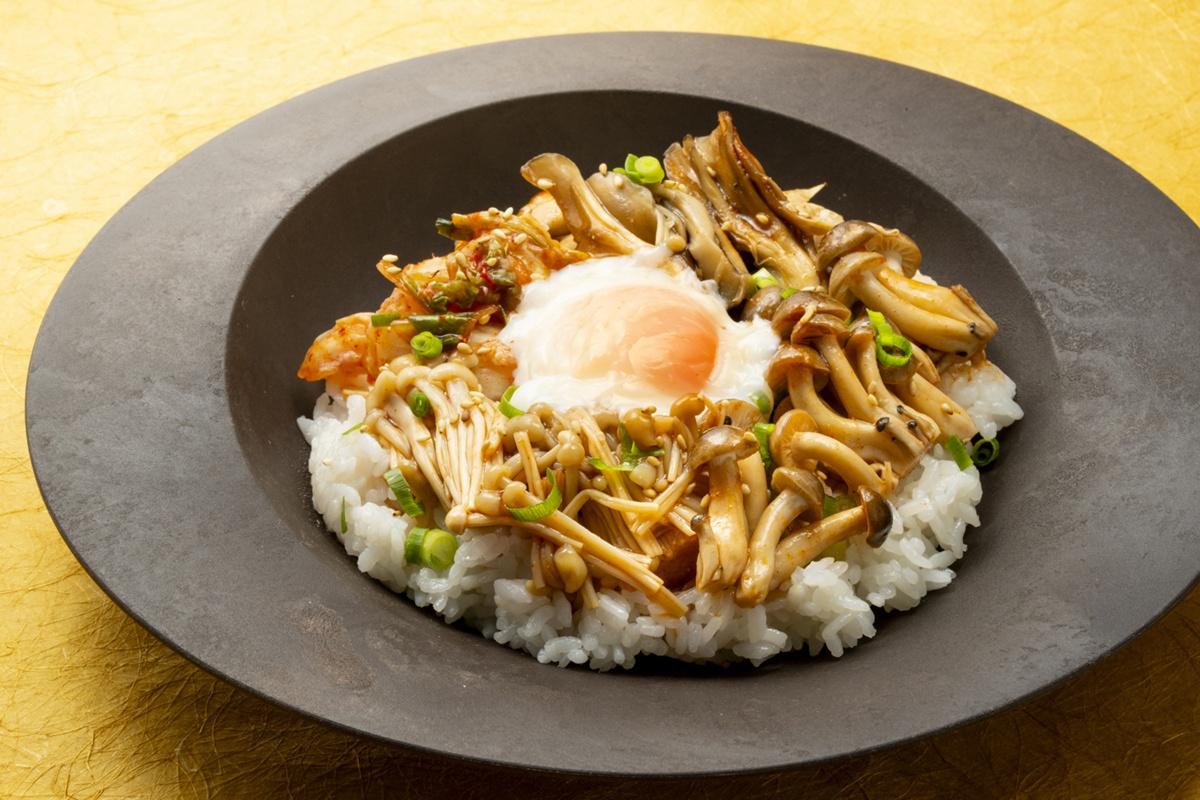 きのこのビビンバ混ぜご飯