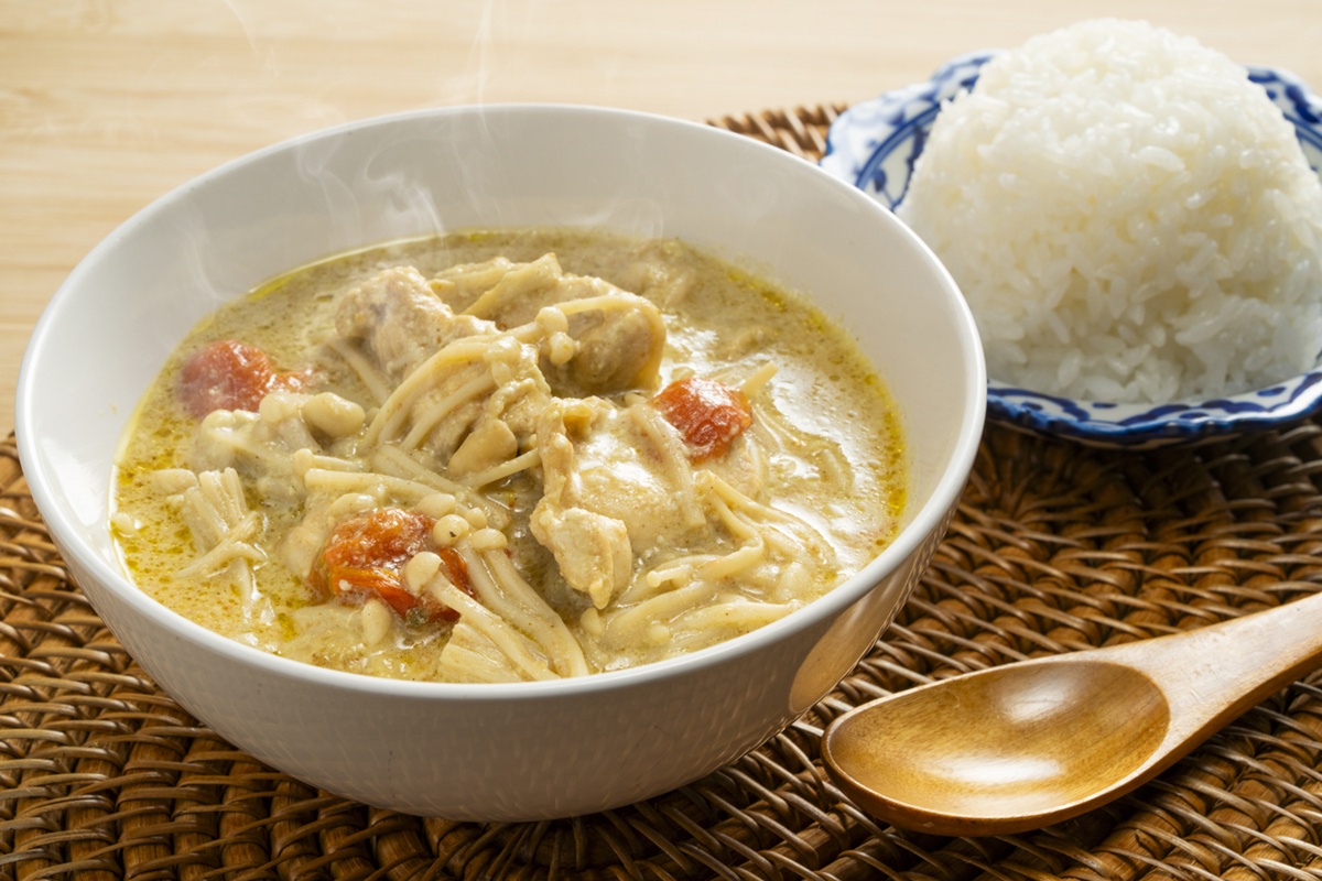 レンジで作るきのこのスパイシーココナッツカレー