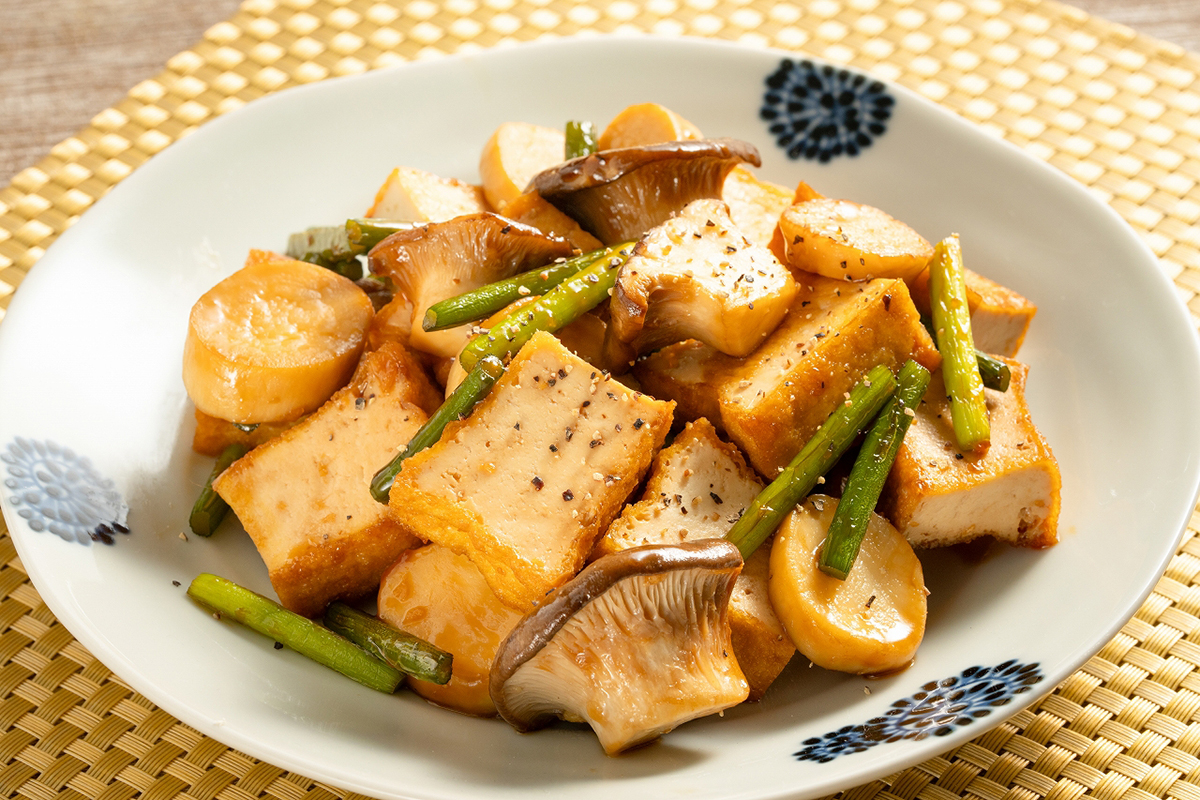 エリンギと厚揚げのオイスターソース炒め