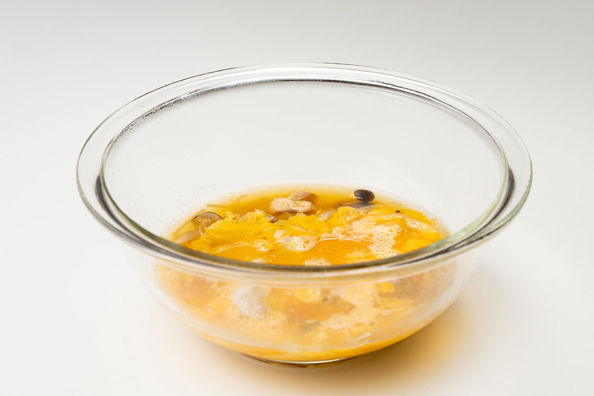 レンジで作るきのこの親子丼